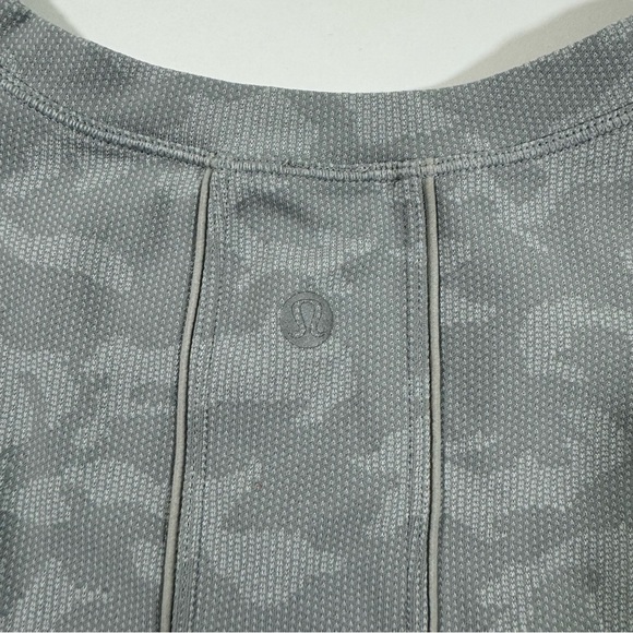 Lululemon Long Distance Short Sleeve Shirt Incognito Camo SSL Silver White - Picture 3 of 5